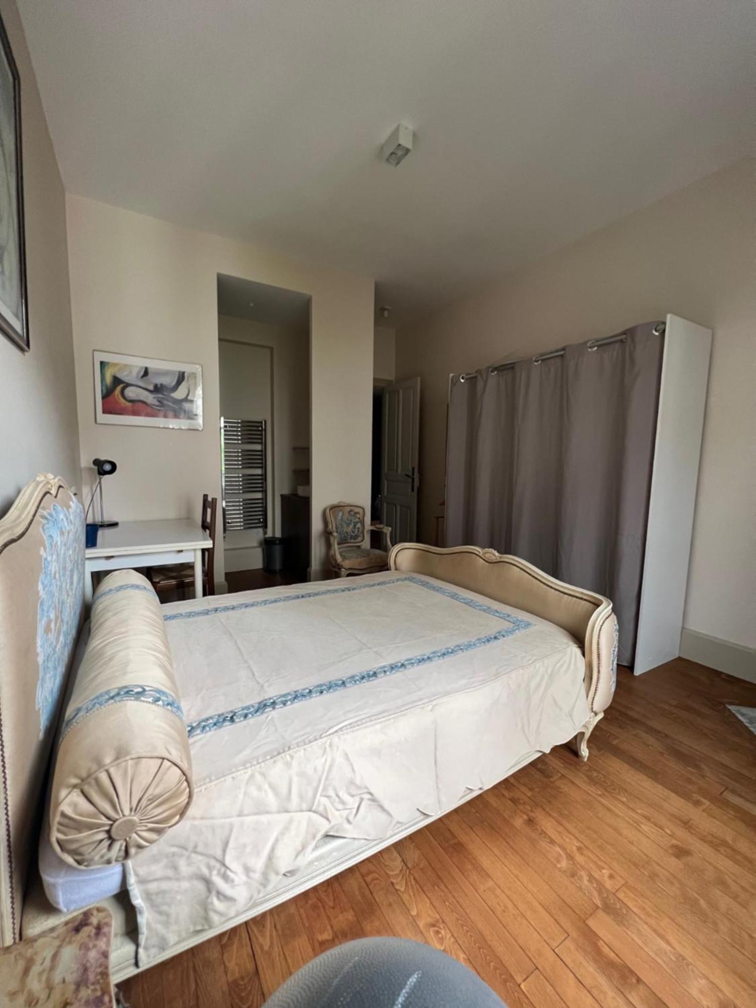 Hyper Centre ,Jolie Chambre Climatisee Avec Parking Securise Gratuit แคลร์มงต์-แฟร์รองด์ ภายนอก รูปภาพ